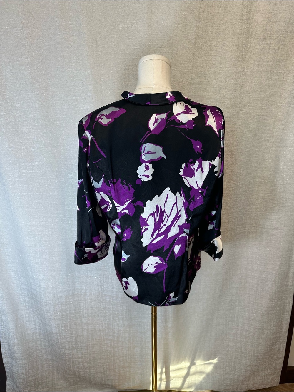Alex Evenings Floral Satin Faux-Wrap Blouse Jacket Portrait Collar Purple Black - Picture 3 of 15